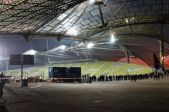 一位年轻后 一位年轻后